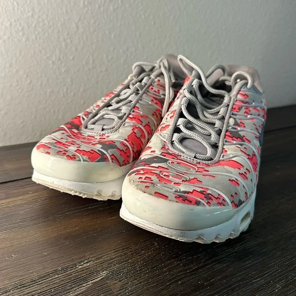 Nike WMNS AIR MAX PLUS C 'GUNSMOKE' sz7